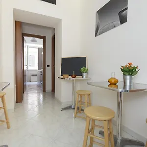  Alojamento de Acomodação e Pequeno-almoço Nicetomeetyou Itália