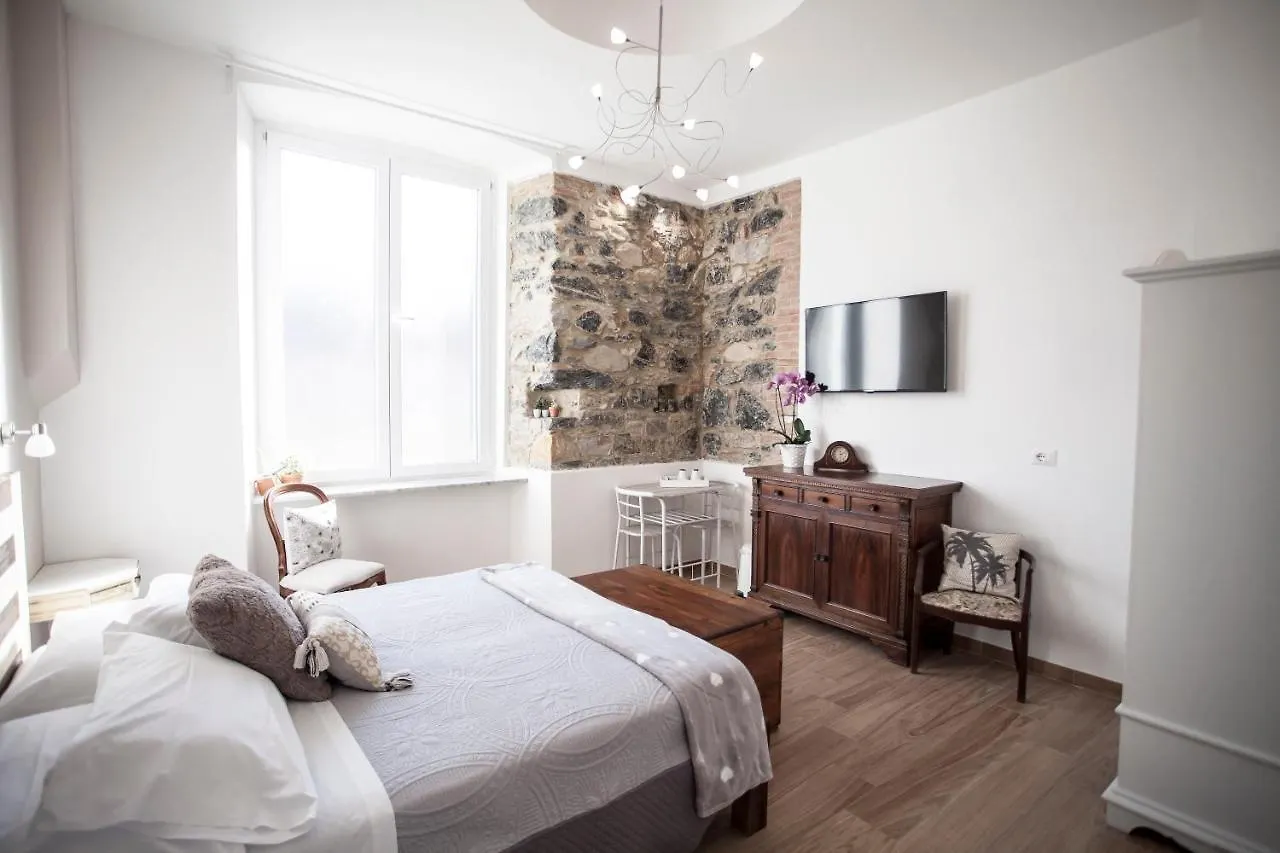 The Railway 74 Bed & Breakfast La Spezia