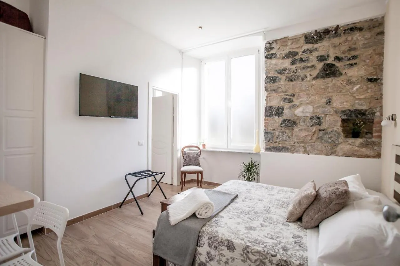 The Railway 74 Bed & Breakfast La Spezia Italy
